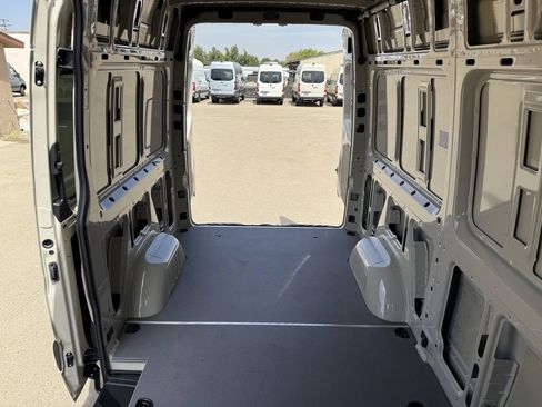 New 2025 Mercedes-Benz Sprinter 2500 image 22