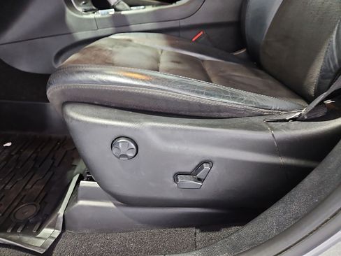 Used 2019 Jeep Grand Cherokee Altitude RWD image 17