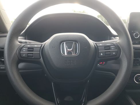 Used 2025 Honda Accord LX image 2