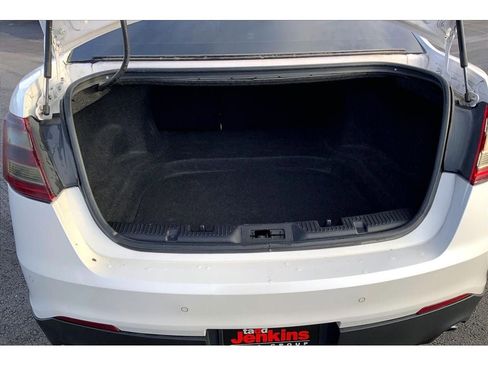 Used 2019 Ford Taurus SEL w/ Equipment Group 201A image 10