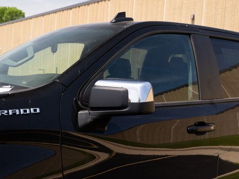 New 2025 Chevrolet Silverado 1500 LT image 9