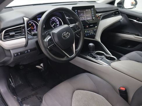 Used 2021 Toyota Camry LE FWD image 17