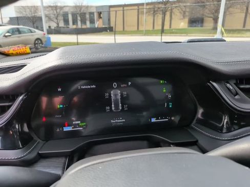 Used 2023 Jeep Grand Cherokee 4WD 4xe w/ Luxury Tech Group II image 29