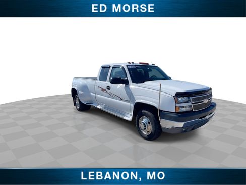 Used 2005 Chevrolet Silverado 3500 LS w/ Skid Plate Package AWD/4WD image 2