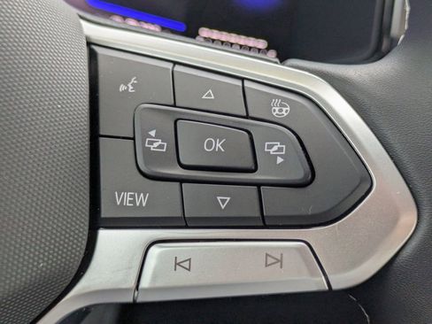 Certified 2025 Volkswagen Taos S image 25