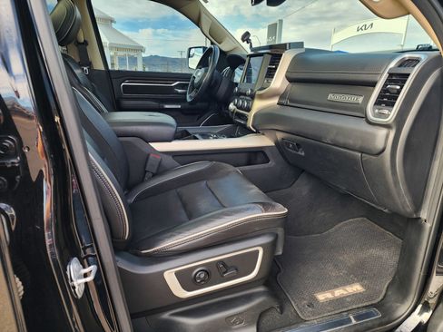 Used 2019 RAM 1500 Laramie image 17