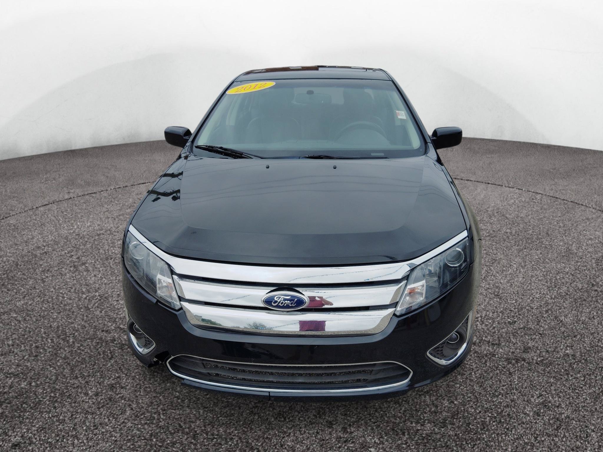 Used 2012 Ford Fusion SEL FWD image 2