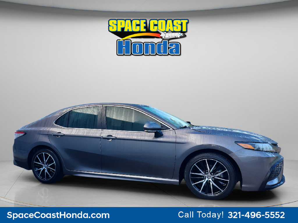 Used 2024 Toyota Camry SE w/ Convenience Package FWD image 12