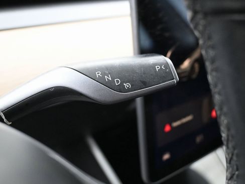 Used 2018 Tesla Model 3 Performance image 17