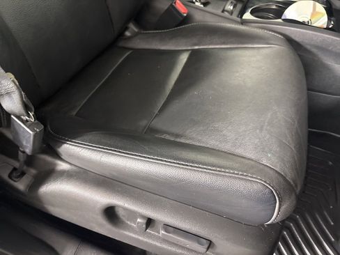 Used 2017 Honda Pilot Touring image 35