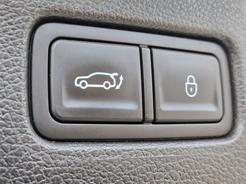 Used 2024 Genesis GV80 2.5T image 18