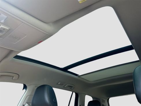 Used 2018 Volkswagen Atlas SEL Premium image 22