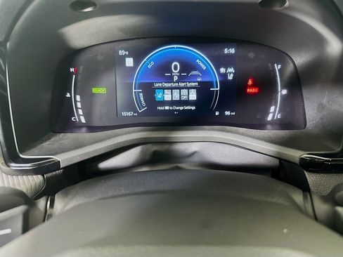 Used 2025 Toyota Camry SE w/ Convenience Package FWD image 19