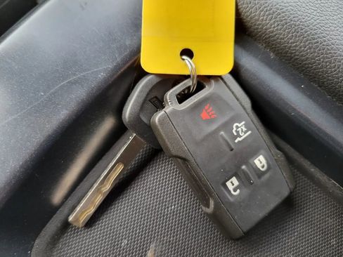 Used 2020 Chevrolet Tahoe 4WD w/ Remote Keyless Entry Package image 36