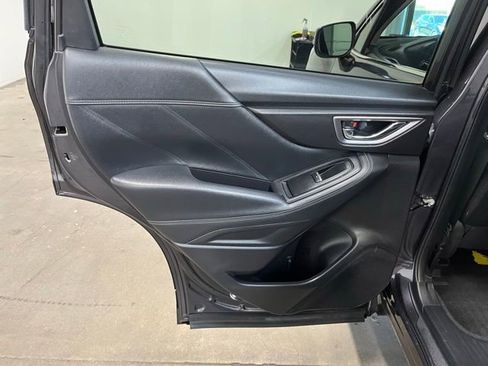 Used 2019 Subaru Forester Limited AWD/4WD image 19