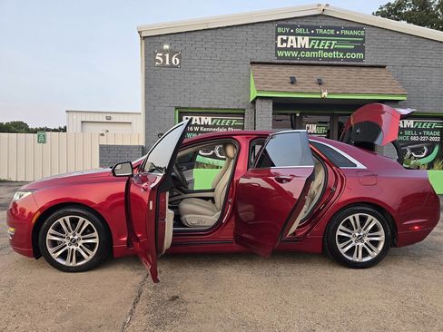 Used 2016 Lincoln MKZ image 54