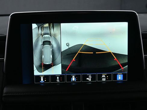 Used 2023 Chevrolet Tahoe High Country w/ Premium Package 2 image 32