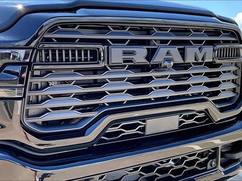 New 2026 RAM 2500 Big Horn AWD/4WD image 32