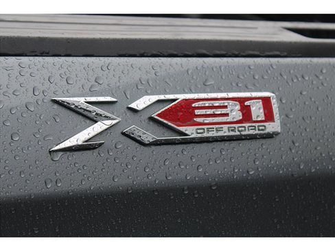 Used 2021 GMC Sierra 1500 SLT w/ SLT Premium Package image 37