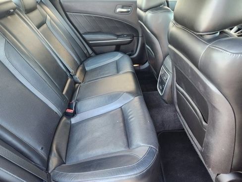 Used 2017 Dodge Charger SXT w/ Plus Group image 31