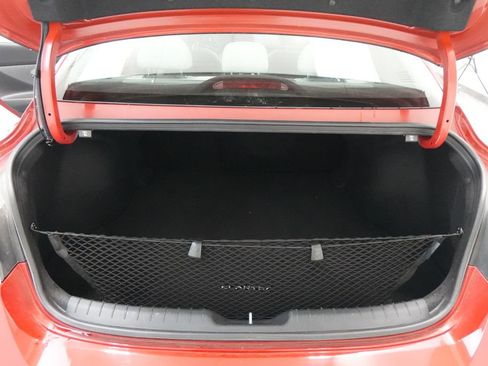 Used 2023 Hyundai Elantra Limited image 25