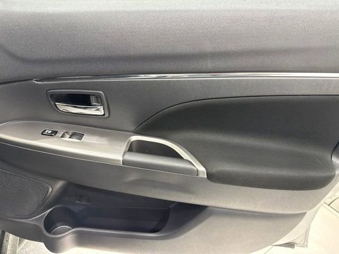 Used 2019 Mitsubishi Outlander Sport ES AWD/4WD image 11