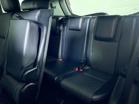 Used 2018 Toyota Highlander LE image 21