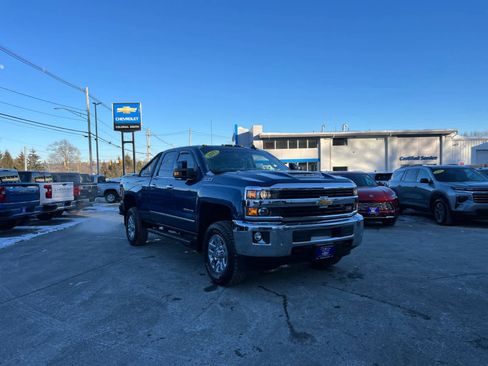 Certified 2017 Chevrolet Silverado 2500 LTZ w/ LTZ Plus Package image 8