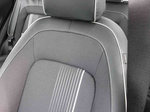 New 2026 Hyundai Venue SEL FWD image 30