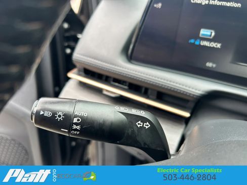 Used 2023 Nissan Ariya FWD image 23