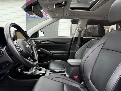 Used 2021 Kia Seltos SX w/ SX Sunroof Package image 19