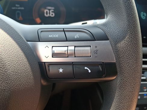 Certified 2025 Hyundai Santa Cruz SE AWD/4WD image 22
