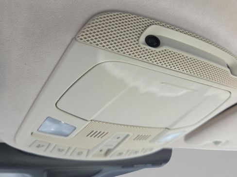 Used 2022 Lincoln Nautilus Black Label w/ Cargo Utility Package image 10