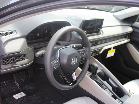 New 2025 Honda Accord LX image 5