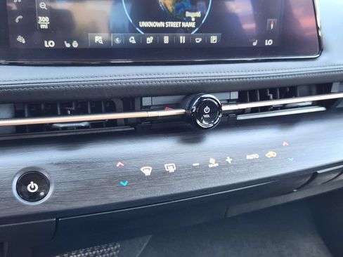 Certified 2024 Nissan Ariya AWD image 18