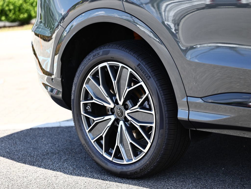 New 2026 Audi Q5 Premium Plus AWD/4WD image 6