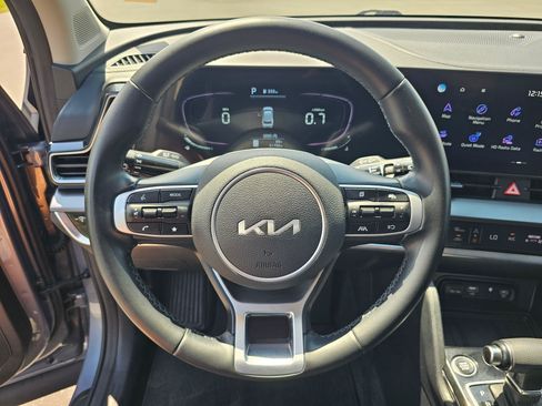 Used 2023 Kia Sportage EX FWD image 22