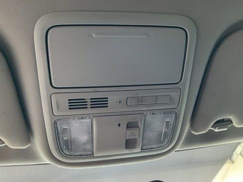 Used 2015 Honda Odyssey EX image 17