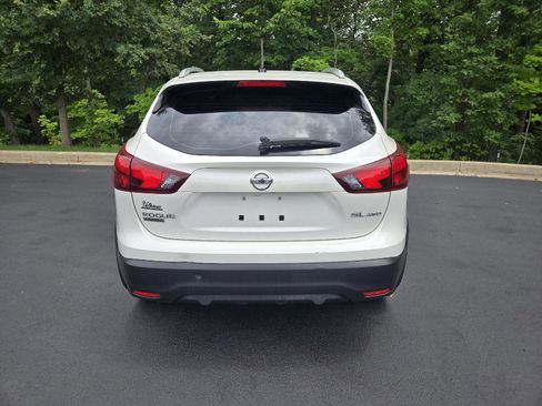 Used 2017 Nissan Rogue Sport SL w/ SL Premium Package AWD/4WD image 8