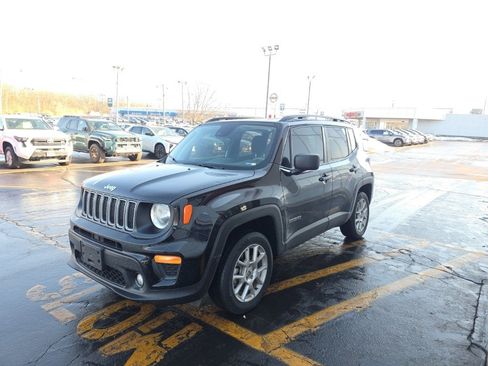 Used 2022 Jeep Renegade Latitude image 9