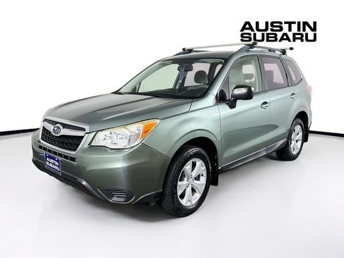Used 2016 Subaru Forester 2.5i w/ Popular Package #2 AWD/4WD image 3