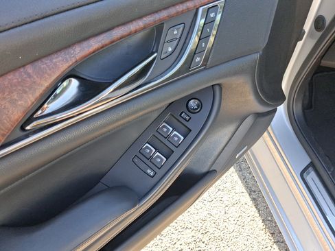 Used 2019 Cadillac CTS Luxury RWD image 14