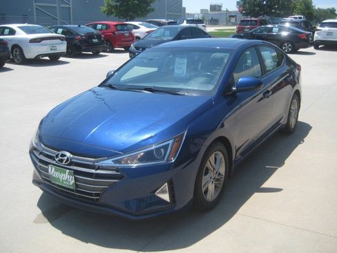 Used 2020 Hyundai Elantra Value Edition FWD image 4