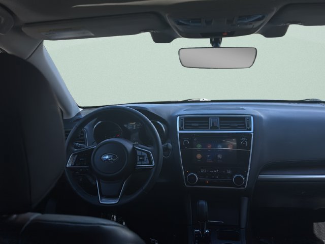 Used 2019 Subaru Outback 2.5i Limited AWD/4WD image 3