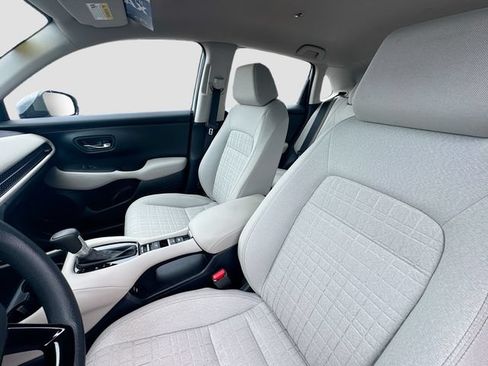 Certified 2024 Honda HR-V LX image 24