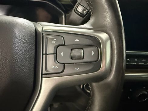 Used 2025 Chevrolet Silverado 1500 LT AWD/4WD image 18