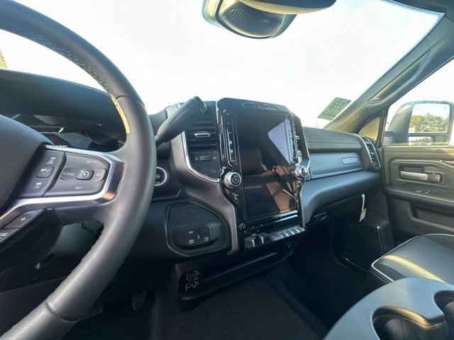 Used 2026 RAM 2500 Laramie AWD/4WD image 17
