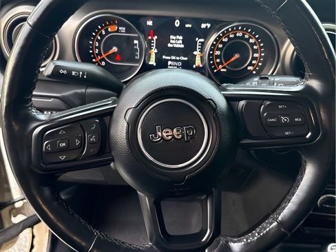 Used 2022 Jeep Wrangler Unlimited Sport AWD/4WD image 30