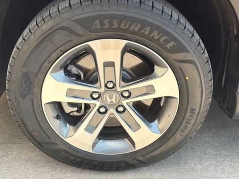 Certified 2025 Honda Pilot EX-L image 12