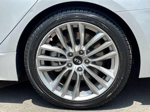 Used 2018 Kia Stinger RWD image 31